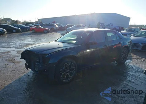 2018 Chrysler 300 300S Awd from USA, damaged, VIN 2C3CCAGG1JH300368